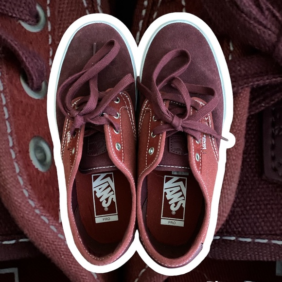 Vans - Picture 4 of 6